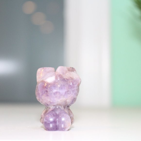 Hello Kitty Amethyst Hand Carved Natural Stone Figure - Picture 3 of 6